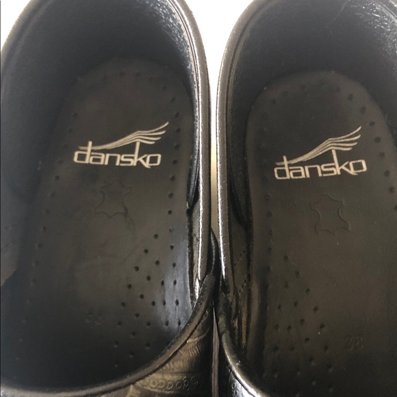 Beautiful Comfortable Dansko Black Embossed Leather Clogs Size EU 38 / US 7.5-8 - Picture 3 of 6